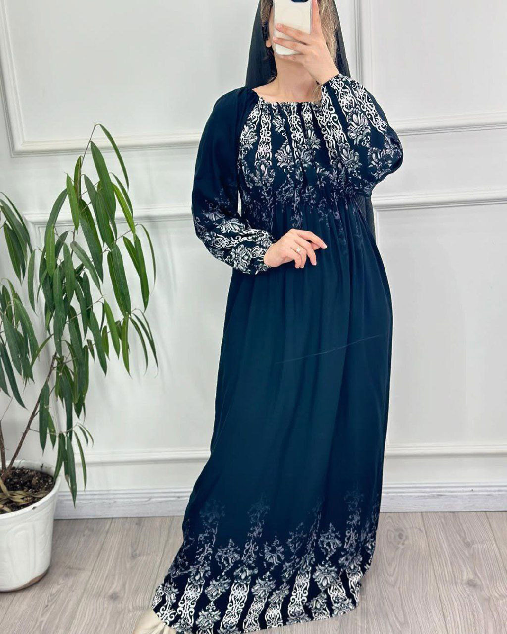 ساحلی استین دار حاشیه