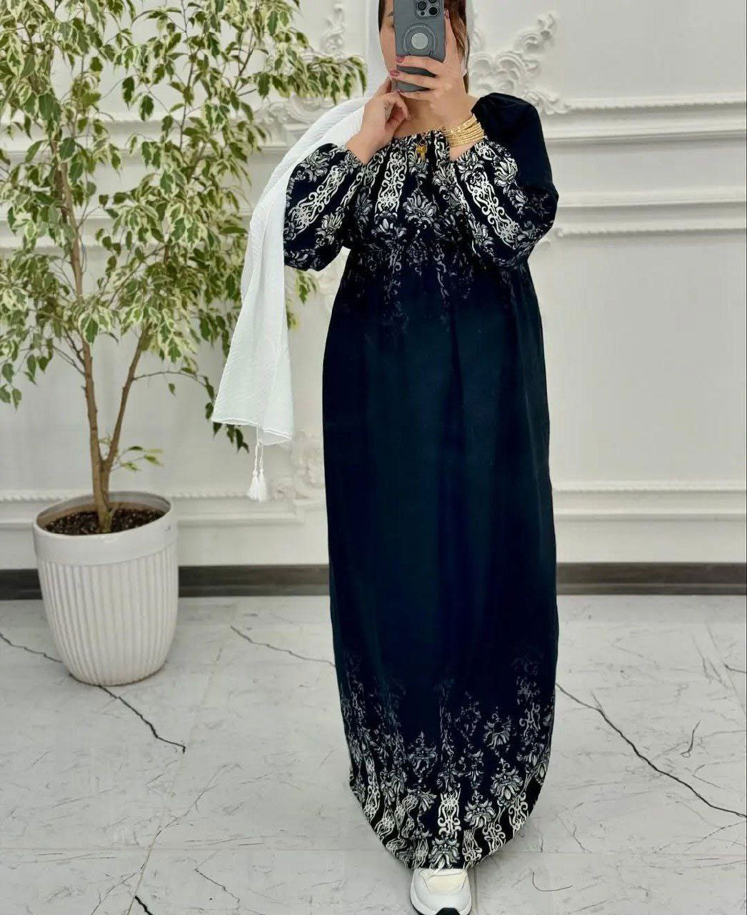 ساحلی استین دار حاشیه