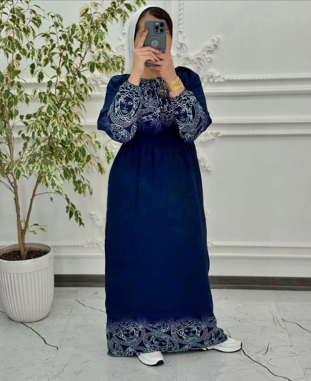 ساحلی استین دار حاشیه