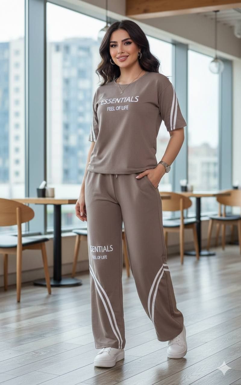 ست تیشرت شلوار نواری چاپدار