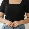 تیشرت کراپ یقه خشتی کبریتی