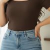 تیشرت کراپ یقه خشتی کبریتی