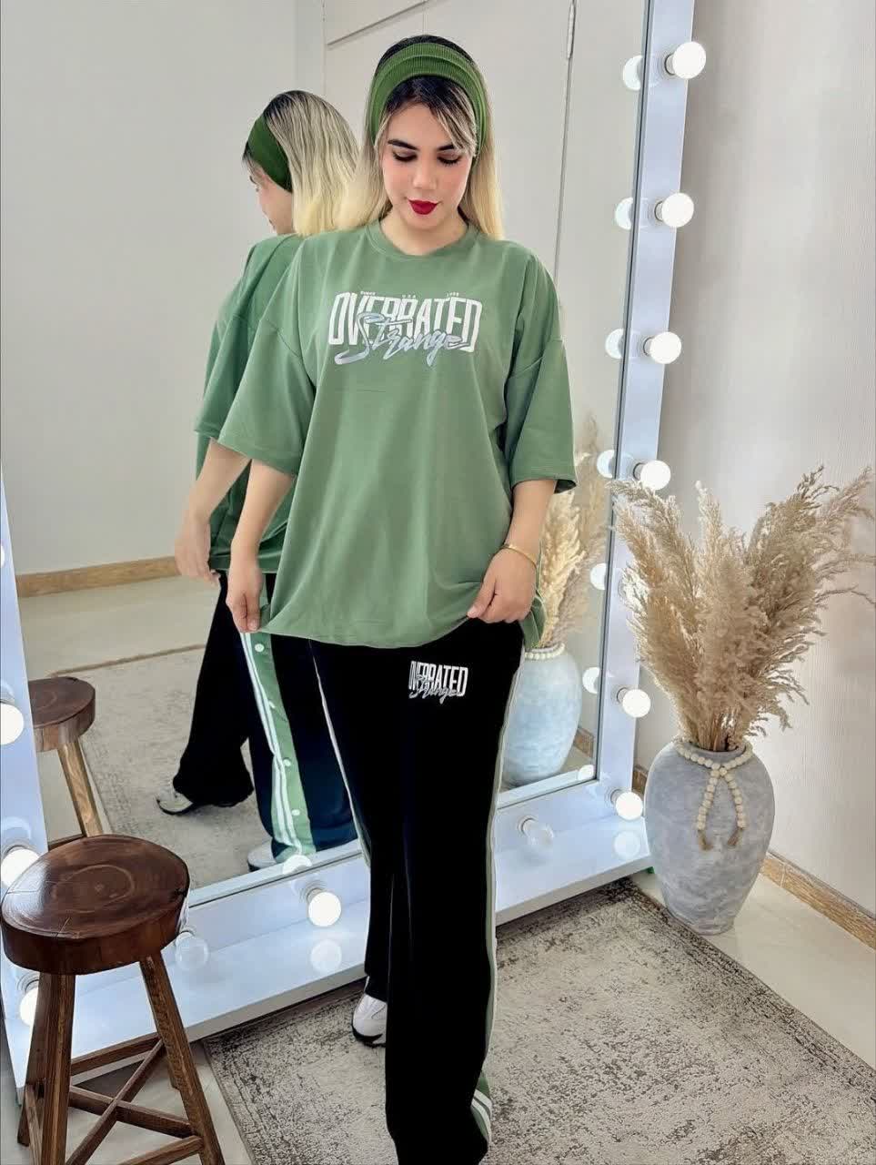 ست تیشرت شلوار نواری اور